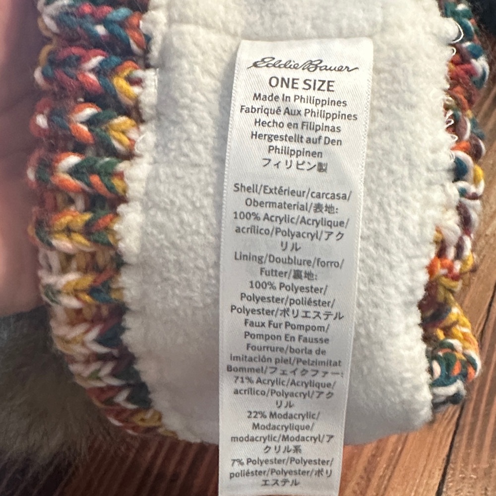 Sold ✅Eddie Bauer Colorful Knit Beanie with Pom-Pom - Picture 4 of 4